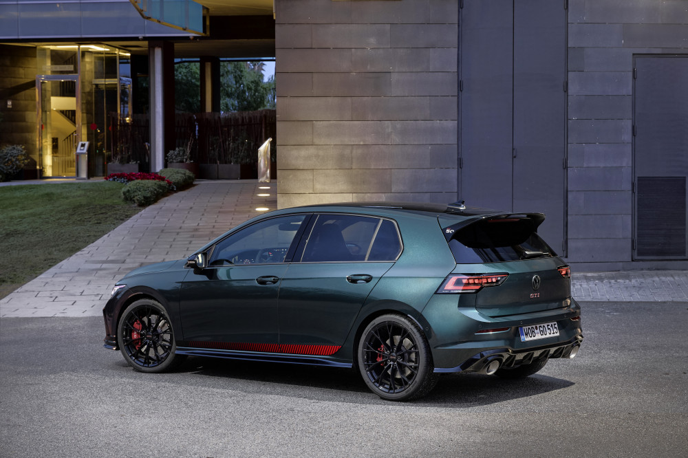 Volkswagen Golf GTI EDITION 50